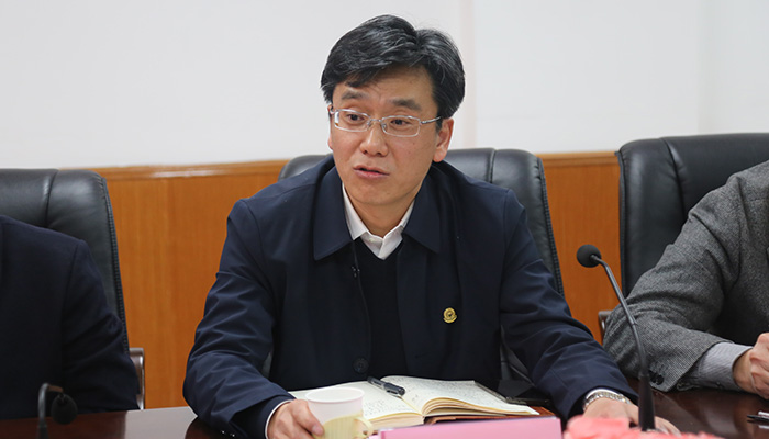 我们召开干部大会 田忠刚任学院党委书记