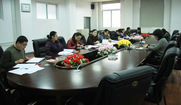 我们召开基层党支部创先争优活动阶段性工作汇报会 我们召开基层党支部创先争优活动阶段性工作汇报会