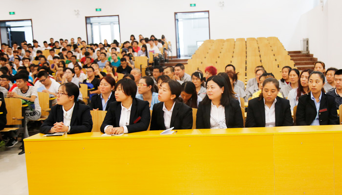 我们学工部召开2016年迎新报到工作培训暨动员大会 我们学工部召开2016年迎新报到工作培训暨动员大会
