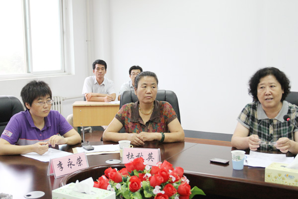 我们举行科级职位竞争上岗演讲及民主推荐大会