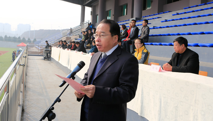 我们2014级新生田径运动会胜利闭幕 我们2014级新生田径运动会胜利闭幕