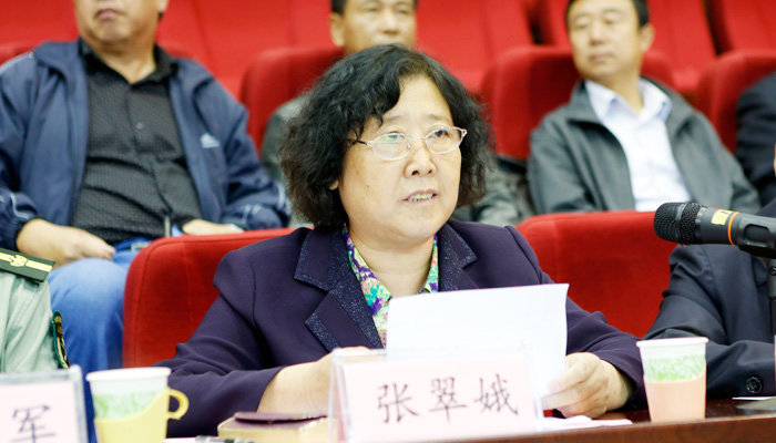 我们隆重举行2014级新生开学典礼暨军训动员大会 我们隆重举行2014级新生开学典礼暨军训动员大会