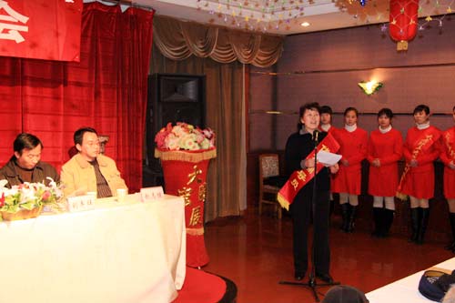 我们召开2007—2008学年度优秀教师和优秀辅导员表彰大会 我们召开2007—2008学年度优秀教师和优秀辅导员表彰大会