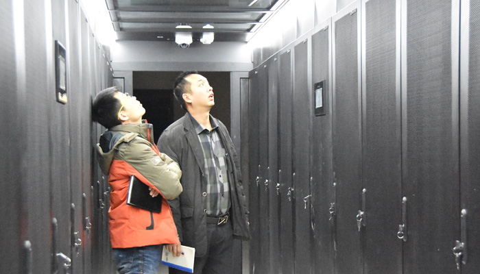 我们召开数字校园核心机房建设对接推进会