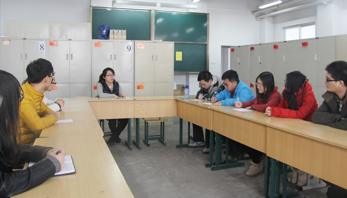 我们各学生党总支开展“学习雷锋精神践行社会主义核心价值观”主题活动