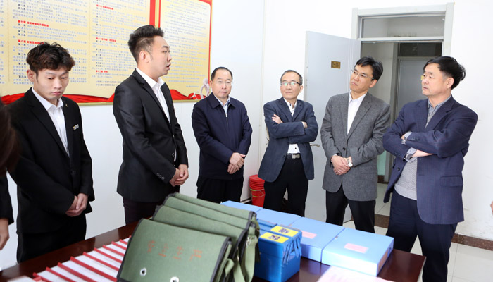 省高校思政工作专项督查组莅临我们督查调研 省高校思政工作专项督查组莅临我们督查调研