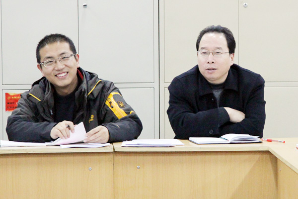 我们举行2011级辅导员第十四周工作例会 我们举行2011级辅导员第十四周工作例会