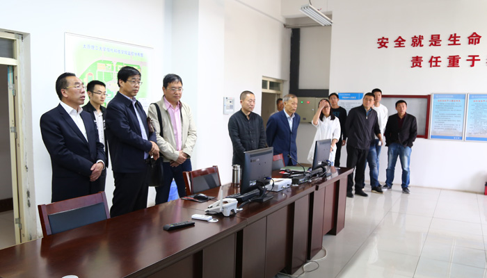 人民日报、中国科学报驻晋负责人到我们考察 人民日报、中国科学报驻晋负责人到我们考察