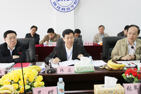 省学位办专家组对我们申请列为学士学位授予单位及授予专业进行评审 省学位办专家组对我们申请列为学士学位授予单位及授予专业进行评审