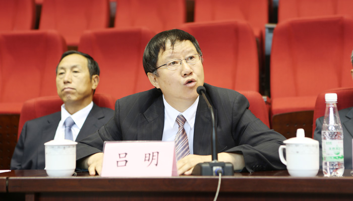 我们举行2015级新生开学典礼暨军训动员大会 我们举行2015级新生开学典礼暨军训动员大会
