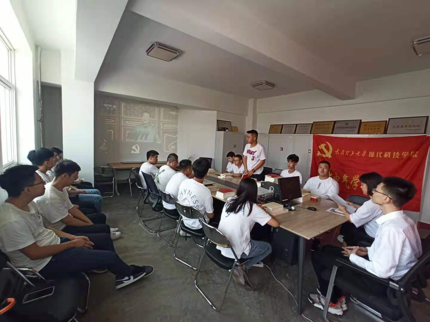 电气学生党支部召开学习中国共产党成立100周年大会讲话 电气学生党支部召开学习中国共产党成立100周年大会讲话