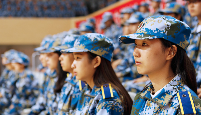 我们举行2016级新生开学典礼 我们举行2016级新生开学典礼