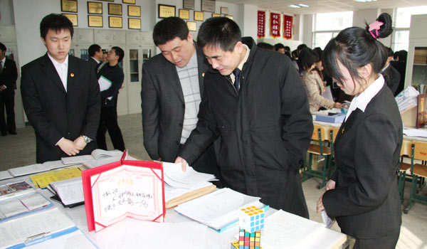 校团委组织观摩互检组到我们检查指导共青团工作 校团委组织观摩互检组到我们检查指导共青团工作
