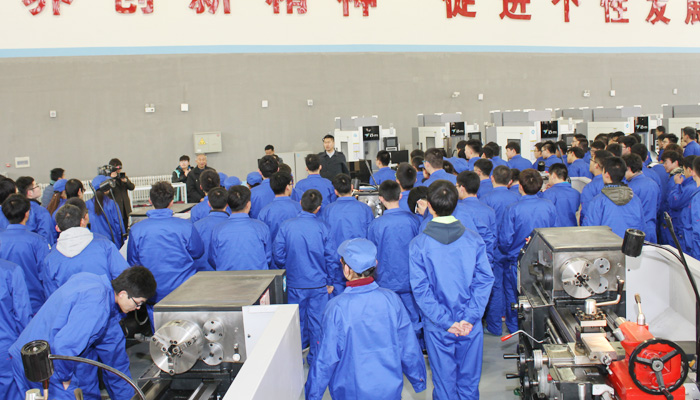 我们工程训练中心正式启用 我们工程训练中心正式启用