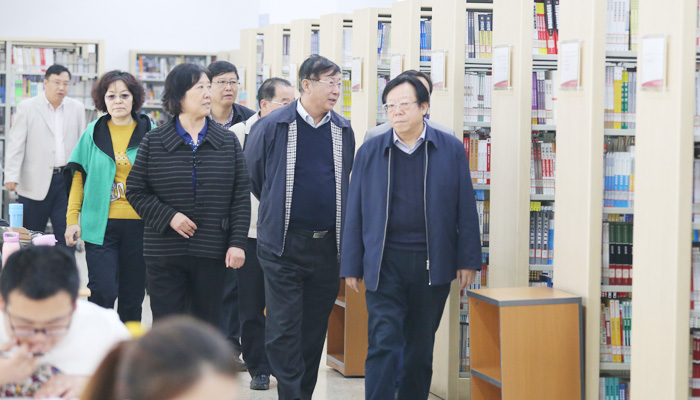 院领导一行到山西大学商务学院等独立学院进行调研 院领导一行到山西大学商务学院等独立学院进行调研
